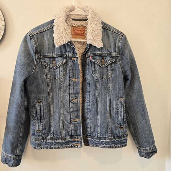 Levi's Denim Jacket Sherpa Lined Trucker Button  Blue Women Small - Picture 1 of 16